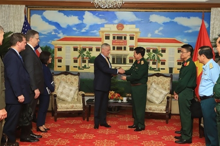 Đại tướng Ngô Xuân Lịch tiếp Bộ trưởng Quốc phòng Hoa Kỳ
