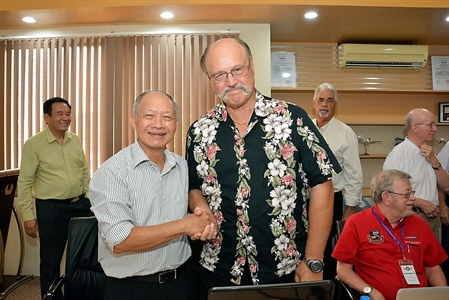 Từ không chiến đến hòa giải
Bài 3: Họ đã từng gặp nhau trên tầng không