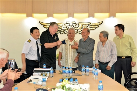 Từ không chiến đến hòa giải
Bài 5: Chiến đấu vì Tổ quốc