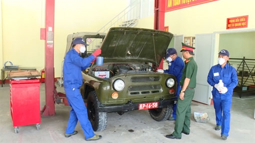 Những  người lính thợ tỉnh Bình Dương