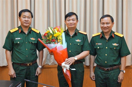 Chính ủy Quân khu 7 làm việc với cục Hậu cần Quân khu