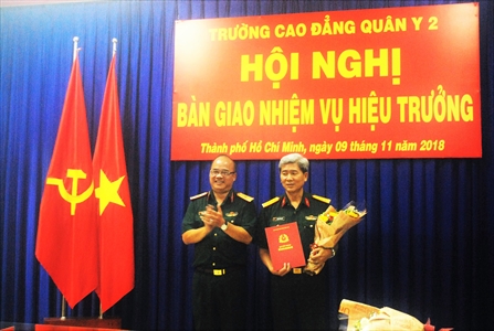 Bàn giao nhiệm vụ Hiệu trưởng Trường Cao đẳng Quân y 2