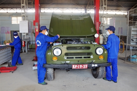 Thầm lặng những người lính thợ tỉnh Long An