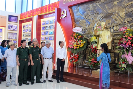 Khánh thành phòng truyền thống Xí nghiệp liên hợp Z751