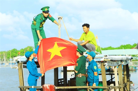Bình yên xã đảo Long Sơn