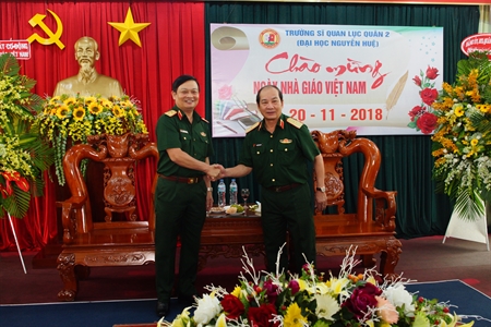 Chính ủy Quân khu 7 chúc mừng ngày Nhà giáo Việt Nam 20/11