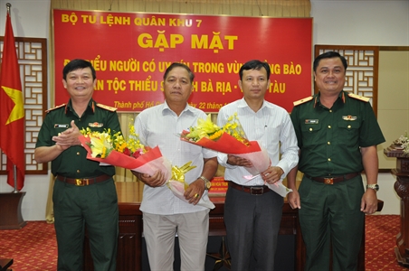 Quân khu 7 gặp mặt đại biểu người có uy tín trong vùng đồng bào dân tộc thiểu số tỉnh Bà Rịa – Vũng Tàu