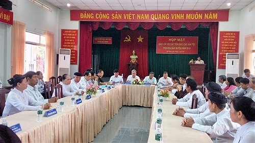 Ban CHQS huyện Hòa Thành, tỉnh Tây Ninh họp mặt, giao lưu với các tôn giáo, dân tộc trên địa bàn huyện
