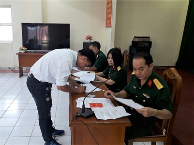 Ban Chỉ huy quân sự quận 1 chi trả phụ cấp trách nhiệm quý 4 năm 2018 cho 267 quân nhân dự bị