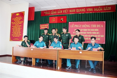 Ban chỉ huy quân sự quận Bình Thạnh: Phát động thi đua cao điểm “Giữ nghiêm kỷ luật, bảo đảm an toàn, hoàn thành tốt nhiệm vụ”