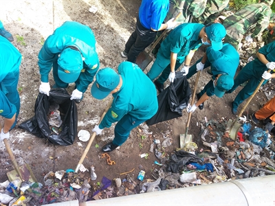 Ban Chỉ huy quân sự quận 1 phát động hưởng ứng bảo vệ môi trường