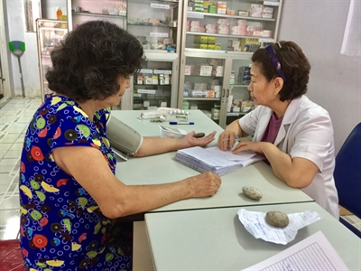 Tấm lòng y đức của những bác sĩ nghỉ hưu
