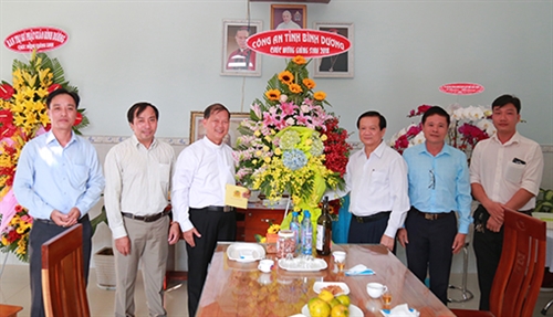 Tỉnh Bình Dương: Phát huy vai trò của người có uy tín vào công tác giữ gìn an ninh trật tự trên địa bàn