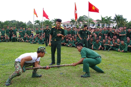 Sư đoàn 5: Sôi nổi hoạt động chào năm mới 2019