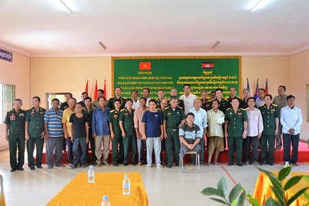 Bộ CHQS tỉnh Tây Ninh vàcác đơn vị kết nghĩa kỷ niệm 40 năm Ngày giải phóng Campuchia