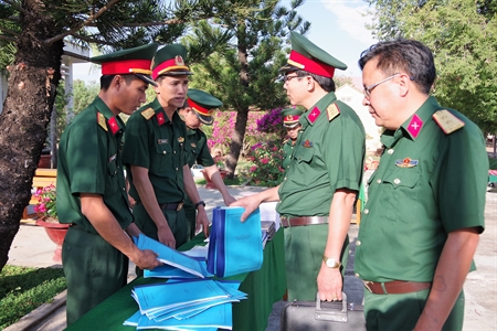 Quân khu 7 kiểm tra công tác chuẩn bị huấn luyện năm 2019 tỉnh Bình Thuận