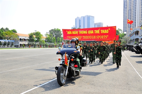 Lực lượng vũ trang TPHCM hưởng ứng Ngày chạy thể thao CISM, kết hợp chạy OLYMPIC