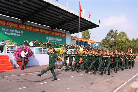 Bộ CHQS tỉnh Đồng Nai tổ chức ra quân huấn luyện năm 2019