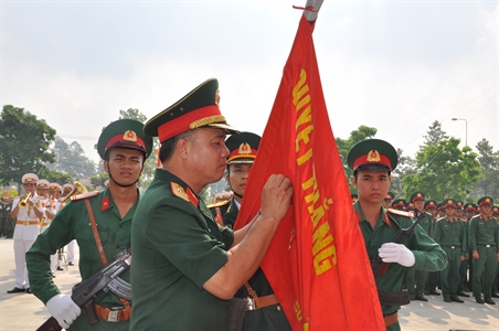 Sư đoàn 317 kỷ niệm 40 năm Ngày truyền thống và đón nhận Huân chương Bảo vệ Tổ quốc hạng Nhì