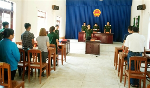 Tuyệt đối chấp hành Luật Giao thông đường bộ khi tham gia giao thông
