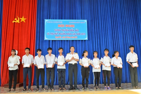 Lữ đoàn 125, Vùng 2 Hải quân tuyên truyền biển, đảo tại tỉnh Bến Tre