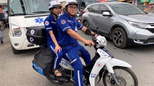 Cấp cứu bệnh nhân bằng mô tô