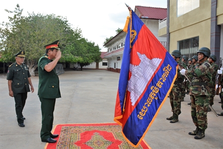 Thắm tình hữu nghị Việt Nam - Campuchia