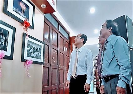 Khai mạc Triển lãm "Bình Dương trên đường phát triển"