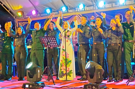 LLVT tỉnh Long An thắt chặt tình đoàn kết hữu nghị với nhân dân Campuchia