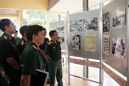 Lữ đoàn 25 triển lãm sách, tư liệu với chủ đề hướng về Điện Biên