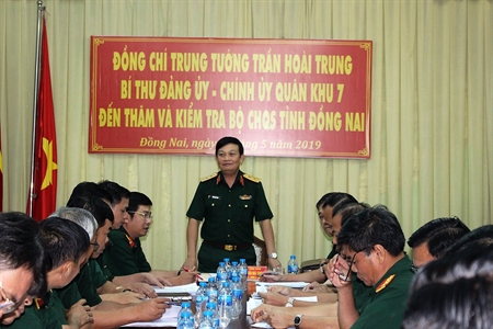 Trung tướng Trần Hoài Trung thăm, kiểm tra Bộ CHQS tỉnh Đồng Nai