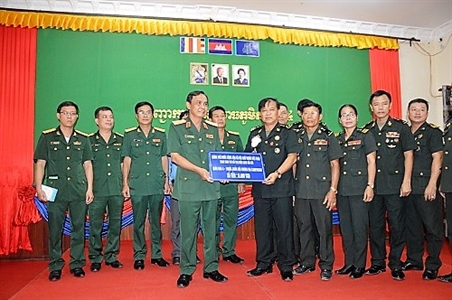 Ngày làm việc thứ 4 của đoàn Quân khu 7 tại Campuchia