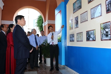 Triển lãm chuyên đề "Nguyễn Ái Quốc - Hồ Chí Minh với Hội những người yêu nước Việt Nam tại Pháp"