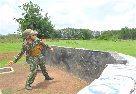 Chiến sĩ mới tự tin vượt qua “3 tiếng nổ”