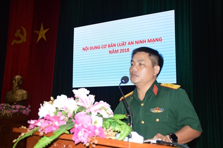 Bộ CHQS tỉnh Bình Phước học tập chuyên đề chính trị cho sĩ quan, quân nhân chuyên nghiệp