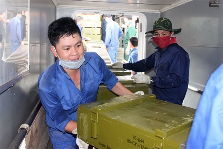 Trung đoàn Vận tải 657 hoàn thành nhiệm vụ vận chuyển hàng ra Côn Đảo, Phú Quý