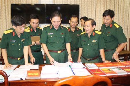 Viện Lịch sử Quân sự Việt Nam kiểm tra công tác lịch sử quân sự Quân khu 7