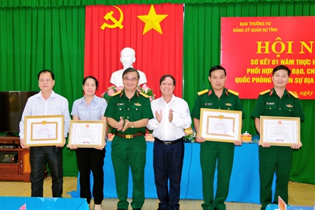 Sơ kết phối hợp lãnh đạo thực hiện nhiệm vụ giữa Đảng ủy Quân sự tỉnh Long An và Ban Thường vụ Thành ủy Tân An