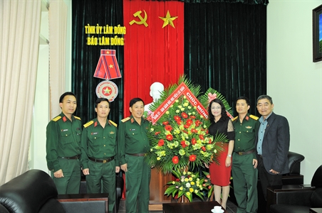 Học viện Lục quân thăm, chúc mừng các cơ quan báo chí trên địa bàn tỉnh Lâm Đồng