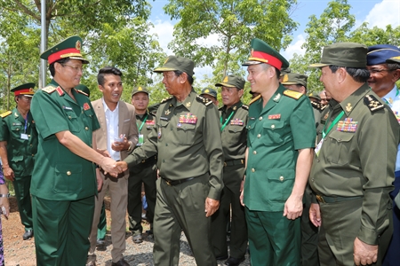 Phó Thủ tướng, Bộ trưởng Bộ Quốc phòng Vương quốc Campuchia thăm di tích lịch sử tại tỉnh Bình Phước