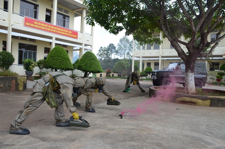 Chiến sĩ Phòng hóa thi đua “huấn luyện giỏi, sẵn sàng chiến đấu cao”
