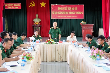 Bộ chỉ huy quân sự tỉnh Tây Ninh đối thoại dân chủ với Ban CHQS huyện Hòa Thành