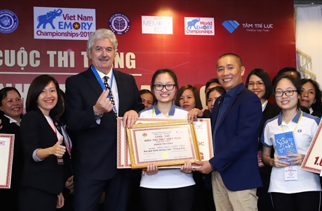 Tổ chức cuộc thi Siêu trí nhớ tháng 7