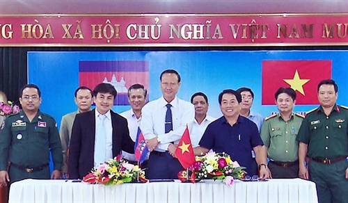 Tỉnh Bình Phước: Giao ban công tác đối ngoại 3 huyện biên giới