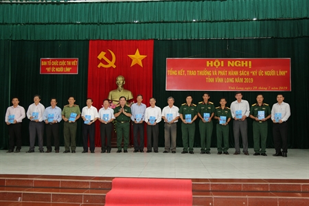 Tổng kết và trao giải cuộc thi viết “Ký ức người lính” tỉnh Vĩnh Long