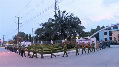 Hành quân rèn luyện - Mô hình hiệu quả trong giữ gìn an ninh trật tự