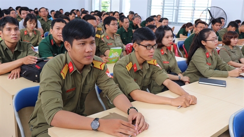 TP.HCM tập huấn giáo viên giáo dục quốc phòng và an ninh