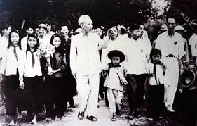 Lời Bác Hồ dạy ngày này năm xưa: Bộ đội, cán bộ và đồng bào Nghệ An đã phát huy thắng lợi, nêu cao truyền thống anh hùng của quân và dân ta...