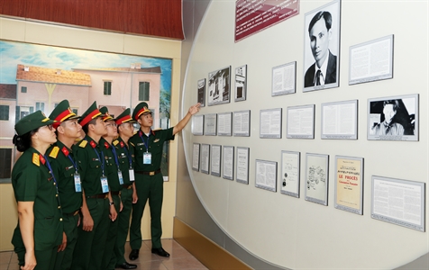 Nâng cao bản lĩnh chính trị cho cán bộ, chiến sĩ trong phòng chống Chiến lược “Diễn biến hòa bình”