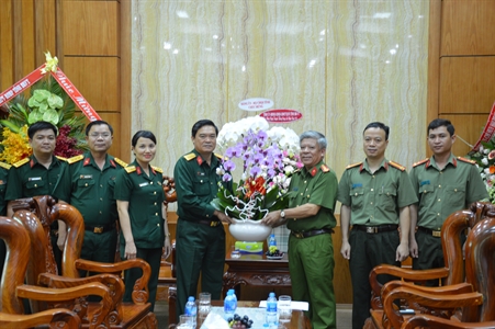 Bộ CHQS tỉnh Bà Rịa – Vũng Tàu chúc mừng Ngày truyền thống Công an nhân dân